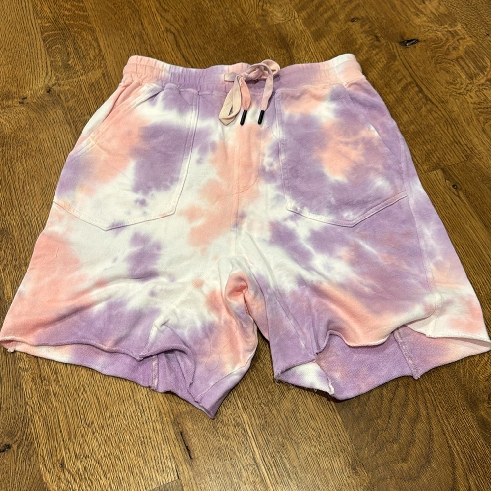 NWT Easel Women’s Bermuda Shorts Pink and Purple Size Small
